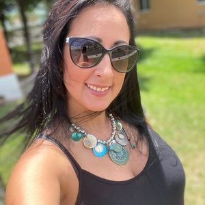 Meet your Posher, Maria jose